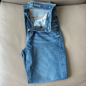 American Eagle Mom Jean